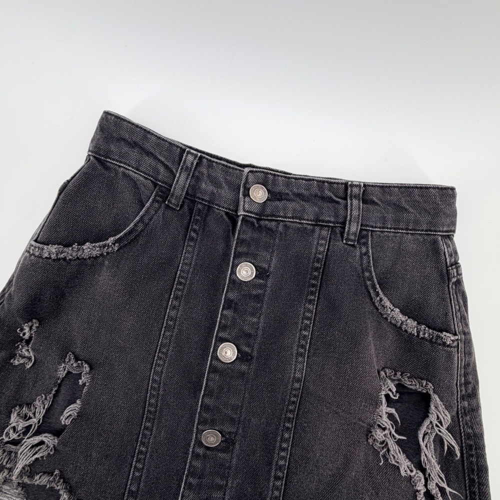 Free‎ People Button Front Distressed Denim Mini Skirt Frayed Faded Black